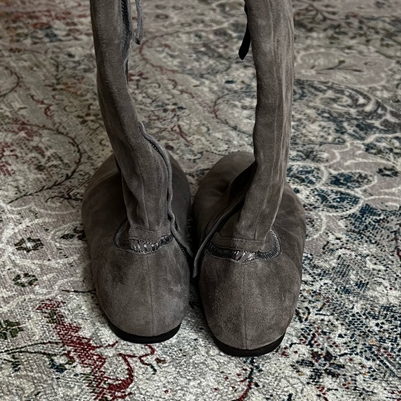 Maria Sharapova Cole Haan suede boots - Picture 4 of 8